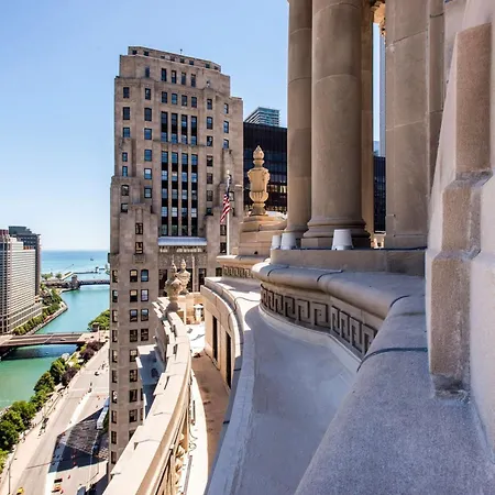 Londonhouse Chicago, Curio Collection By Hilton-2